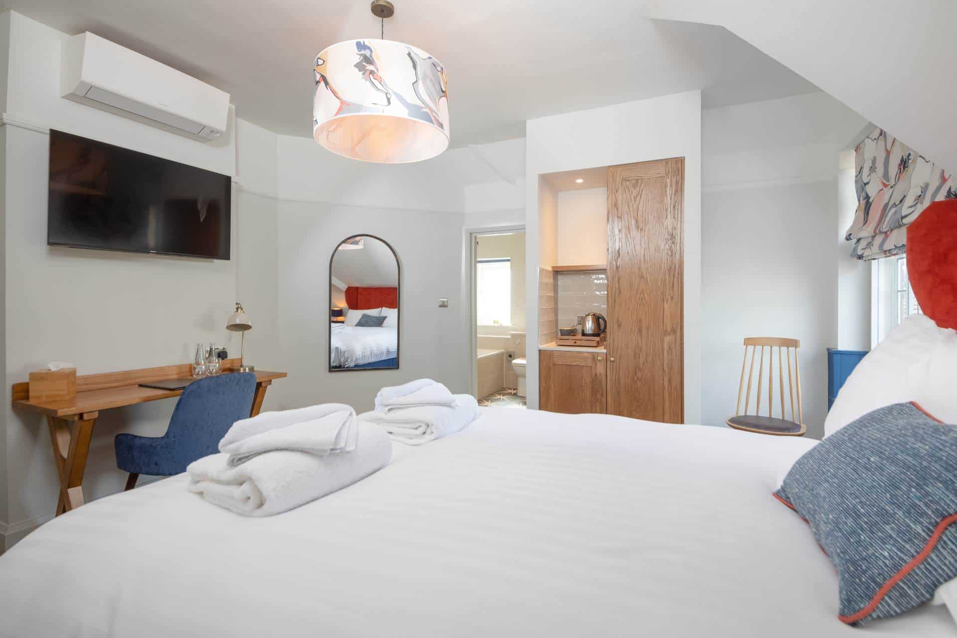 Stay at the Chequers Inn: a double room