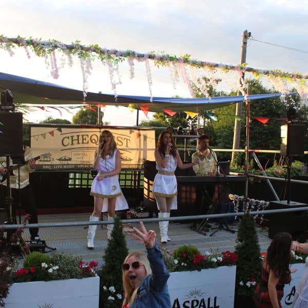 Musician stand at Cheqfest